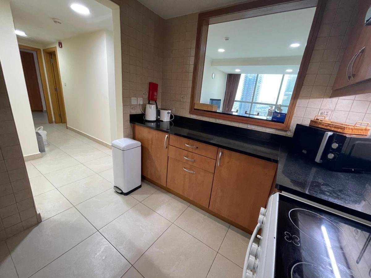 Metro Premium Location Spacious 2 Bedroom Apartment Right Next To The Metro ドバイ エクステリア 写真